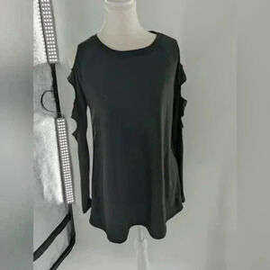 Women's Size Medium Long Sleeve Solid Black Top With Arm Slits Up Both Arms NWOT
